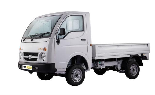 Tata Motors has launched the updated Ace Gold light commercial vehicle (LCV) in the country priced at Rs. 3.75 lakh (ex-showroom, Delhi), adding a new premium variant to the line-up. The Tata Ace Gold adds a new arctic white shade to the mini-truck, while offering enhanced ergonomics, safety and comfort.