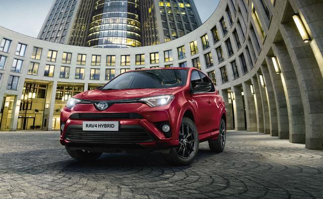 Toyota Motor Corp on Tuesday reported a 23% drop in U.S. new vehicle sales in August versus the same month in 2019, as a two-month industrywide shutdown of auto production in the spring to halt the spread of COVID-19, as well as an uncertain economic recovery, weighed on sales.