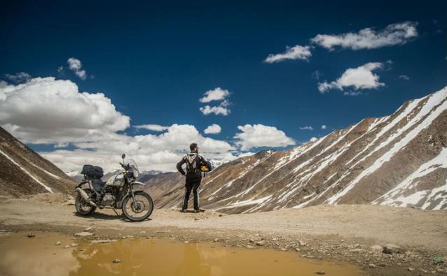 Royal Enfield continues to be one of the oldest OEMs to actually organise a tour every year with the 'Himalayan Odyssey'. In its 15th year now, Royal Enfield will once again embark on the journey to the mountains and customers can join the ride. Dates for the Royal Enfield Himalayan Odyssey have been announced, and will begin on July 5 with riders covering a distance of 2200 km over 18 days, before concluding the ride on July 20, 2018.