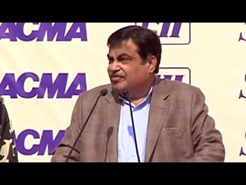 Nitin Gadkari addresses media at the inauguration of Auto Expo 2016