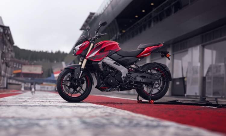 Pulsar Ns400 Red Side Look Pulsar Ns400 Red Side Look images