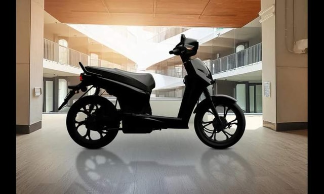 Bgauss Ruv350 Right Sideview Bgauss Ruv350 Right Sideview