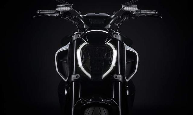 Ducati Diavel V4 Headlight