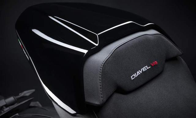 Ducati Diavel V4 Seat