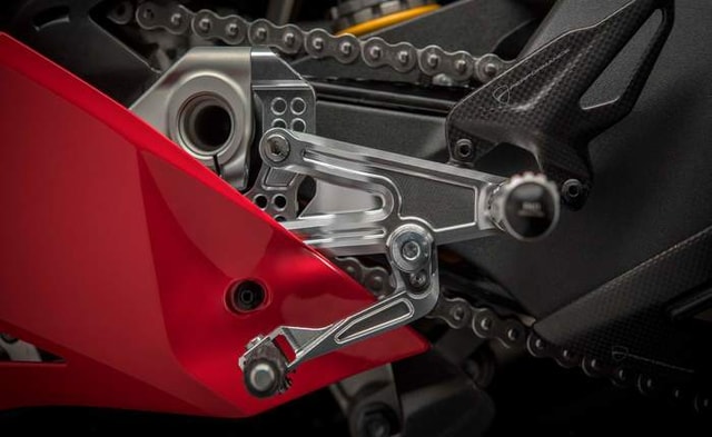 Panigale Adjustable Footpegs Kit Panigale Adjustable Footpegs Kit
