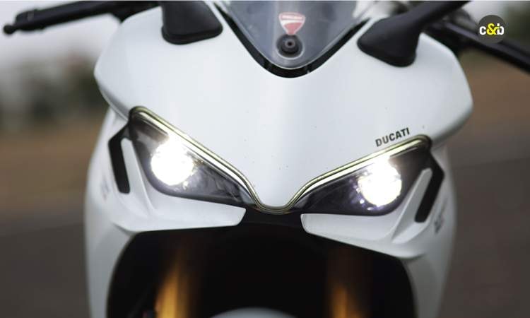 Ducati Supersport 950s 17 Ducati Supersport 950s 17 images