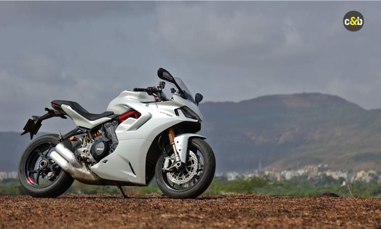 Ducati Supersport 950s 30 Ducati Supersport 950s 30 images