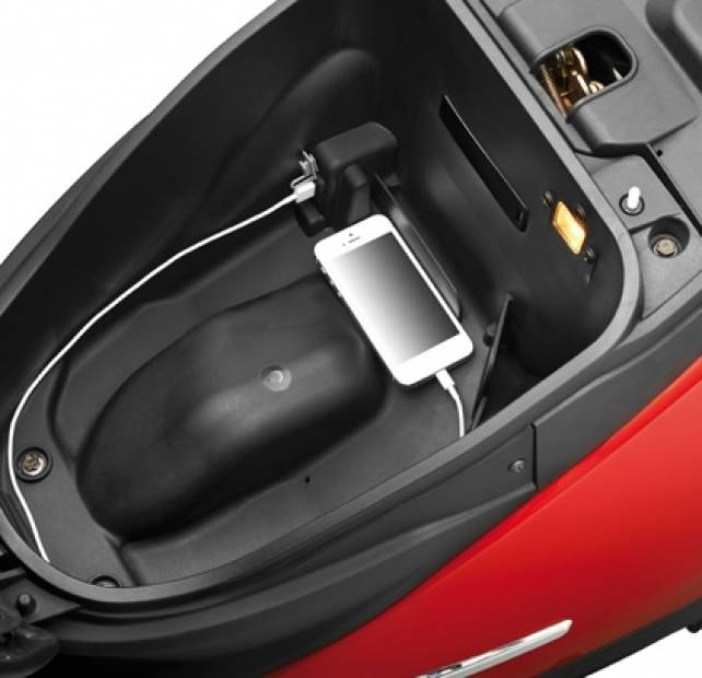 Mobile Charging Port Boot Light Mobile Charging Port Boot Light