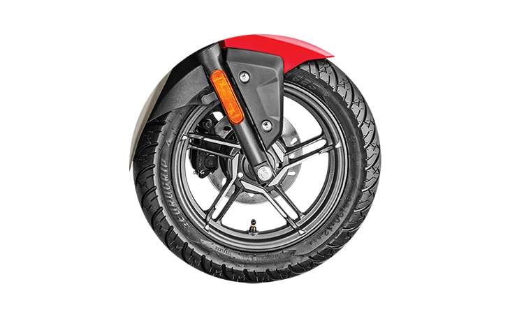 Features Diamond Cut Alloy Wheels Features Diamond Cut Alloy Wheels