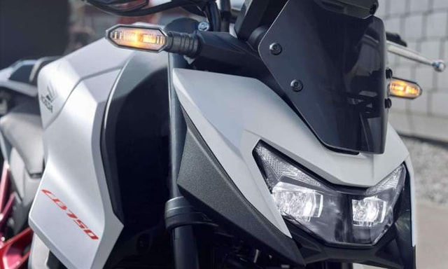 Honda Hornett 750 Headlight Honda Hornett 750 Headlight