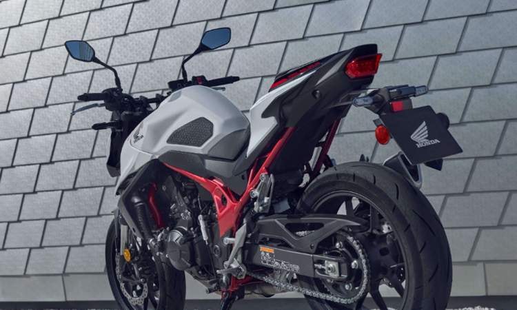 Honda Hornett 750 Back Look Honda Hornett 750 Back Look