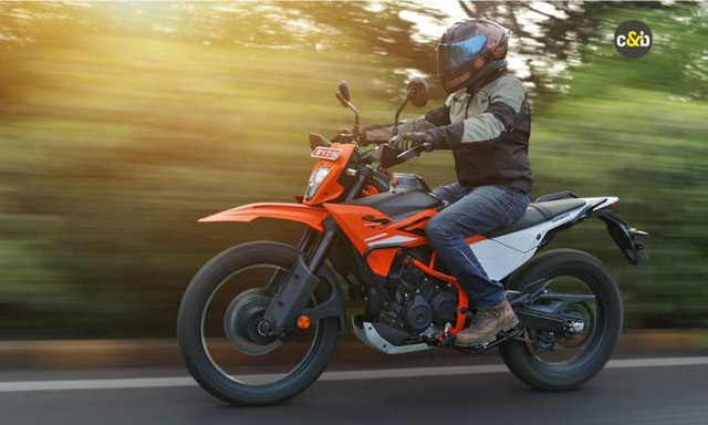 KTM 390 Enduro R Ride Look KTM 390 Enduro R Ride Look