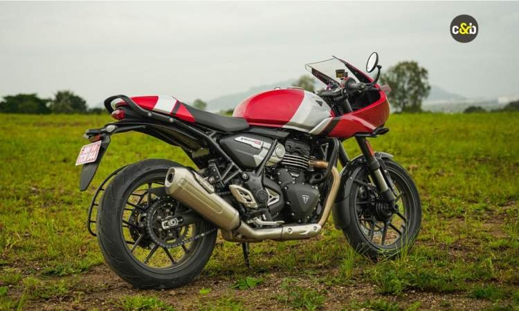 Triumph Thruxton 400 Right Side Look Triumph Thruxton 400 Right Side Look