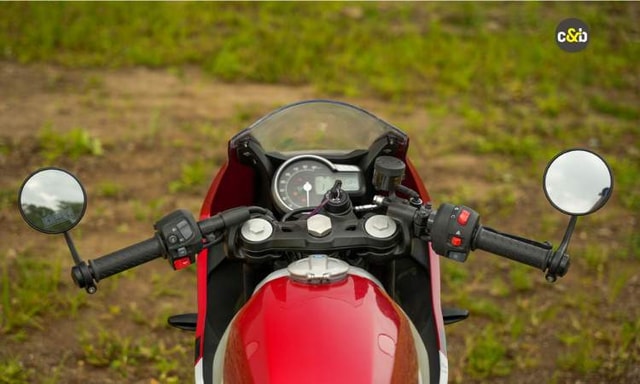 Triumph Thruxton 400 Triumph Thruxton 400