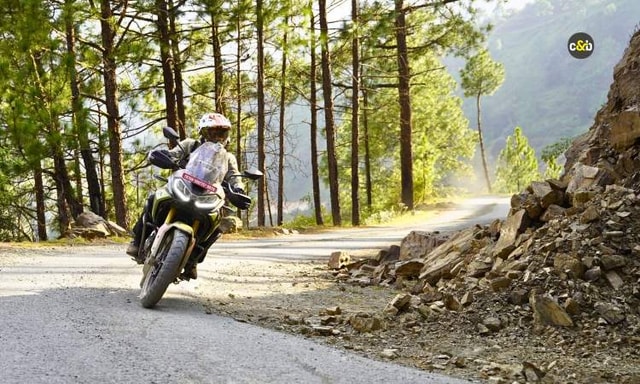 2025 TVS Apache RTX 300 Rideview 2 2025 TVS Apache RTX 300 Rideview 2