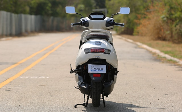 Tvs Iqube Backview Tvs Iqube Backview