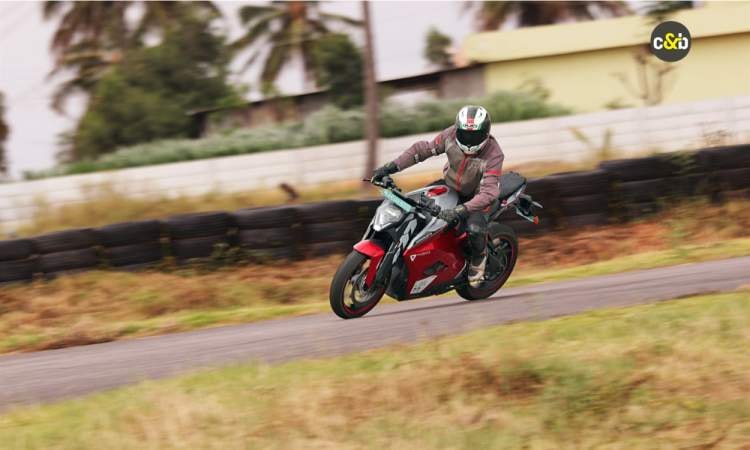 Ultraviolette F77 Mach 2 Ultraviolette F77 Mach 2 images