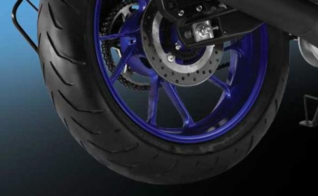Yamaha R 15 Rear Tyre