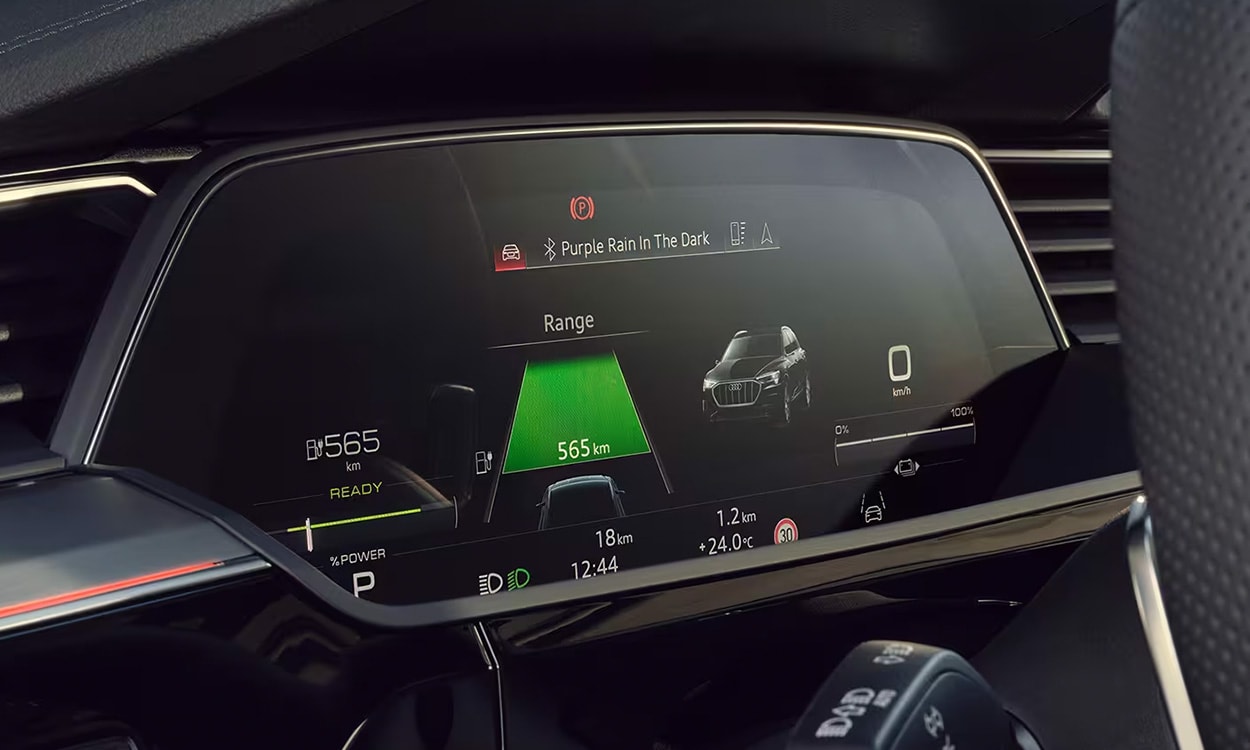 Audi q8 e Tron display Audi q8 e Tron display images