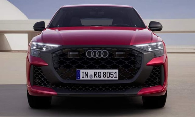 2025 Audi RS Q8 Front Look 2025 Audi RS Q8 Front Look