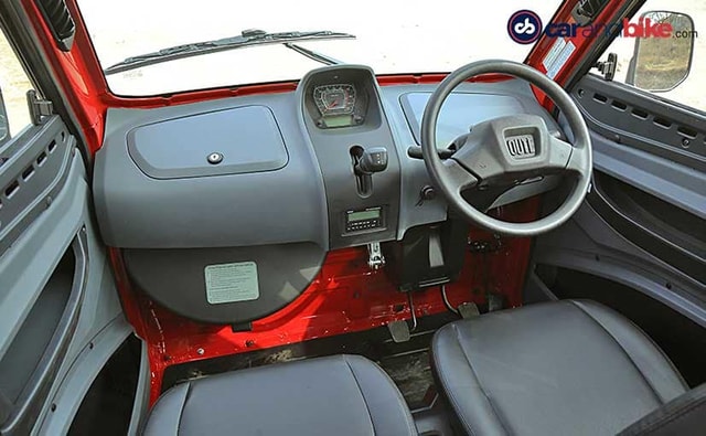 Bajaj Qute Dashboard Bajaj Qute Dashboard