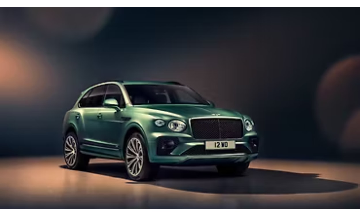 Exterior Right Front Three Quarter Exterior Right Front Three Quarter images