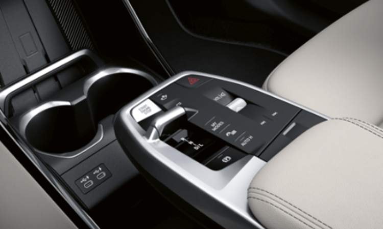 Automatic 7-Speed Steptronic Transmission with Double Clutch Automatic 7-Speed Steptronic Transmission with Double Clutch