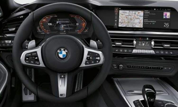 Variable sport steering Variable sport steering