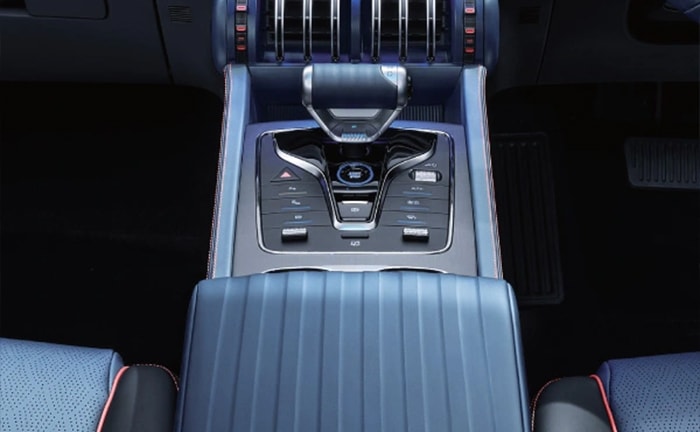 Treadmill-style Central armrest Treadmill-style Central armrest