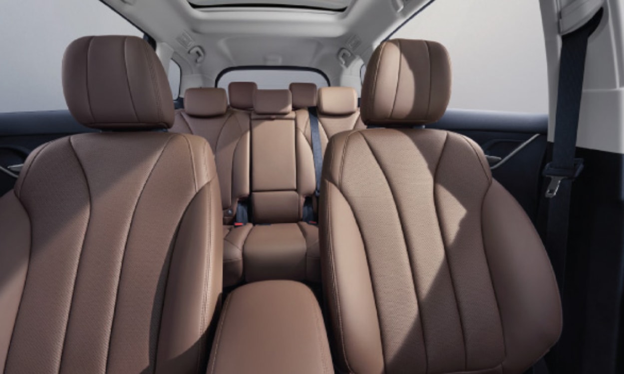 BYD eMax7 Seats BYD eMax7 Seats images