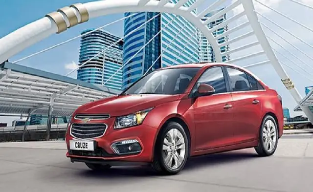 Chevrolet Cruze Side View
