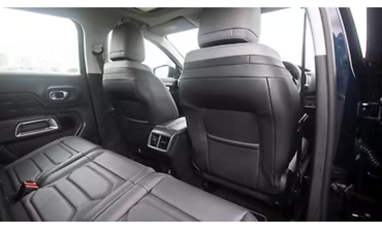 C5 Aircross Interior Front Seat Back Pockets C5 Aircross Interior Front Seat Back Pockets