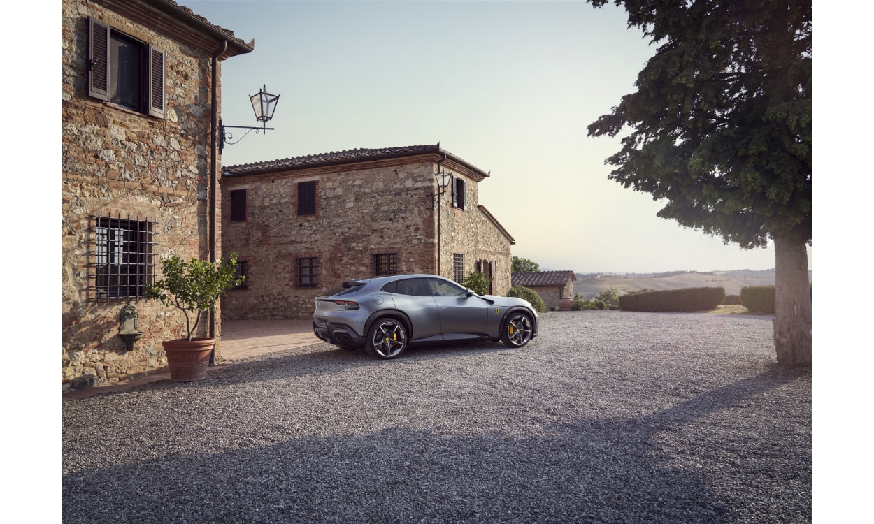 Ferrari Purosangue Rightside View Ferrari Purosangue Rightside View images