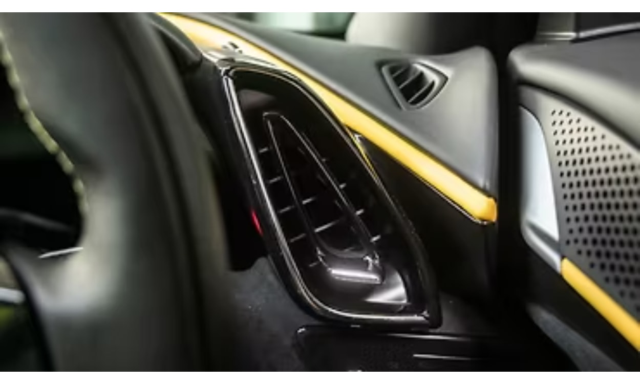 Roma Interior Right Side Air Vents Roma Interior Right Side Air Vents