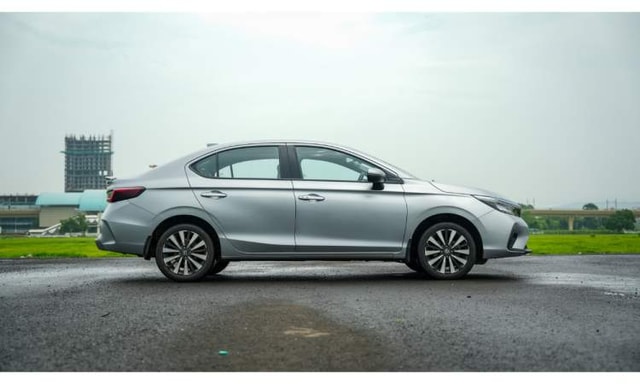 Honda City Ehev Sideview Honda City Ehev Sideview