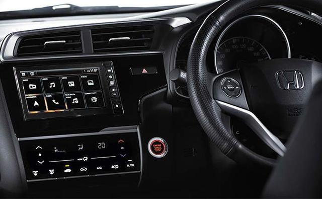 Honda Wr V 17 7 Cm Audio Video And Navigation System