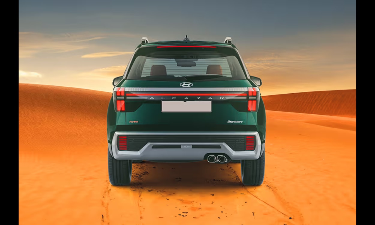 Hyundai alcazar rear View Hyundai alcazar rear View images