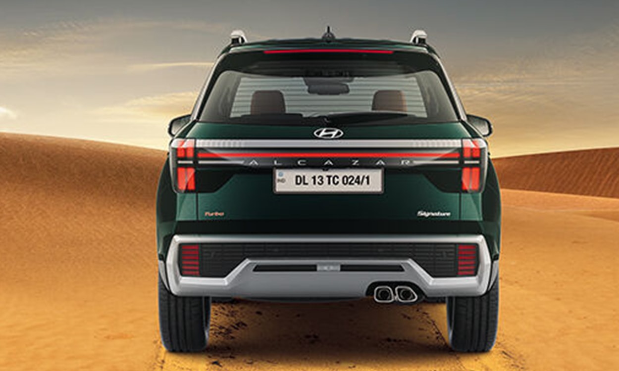 Hyundai alcazar rear look Hyundai alcazar rear look images