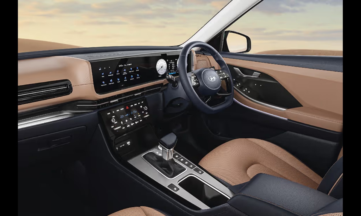 Hyundai alcazar right Corner Front View Hyundai alcazar right Corner Front View images