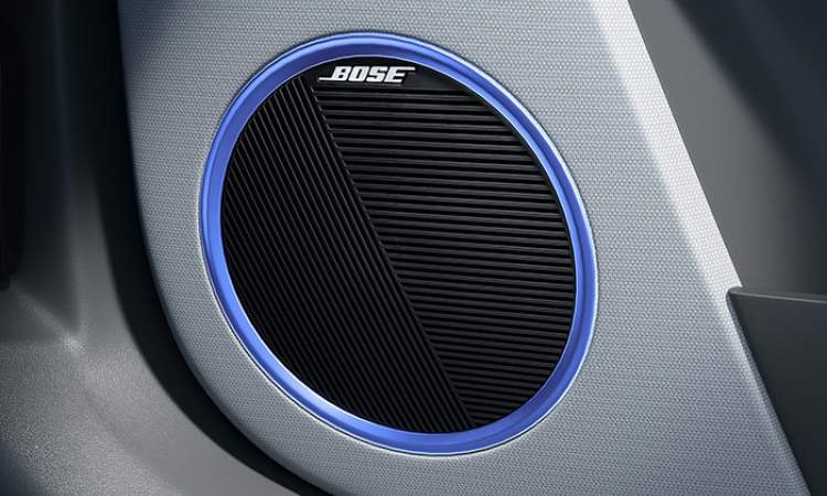 Bose premium sound system (8 Speakers) Bose premium sound system (8 Speakers)