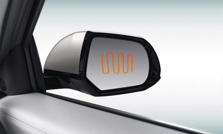Heated outside mirrors with LED turn indicators Heated outside mirrors with LED turn indicators