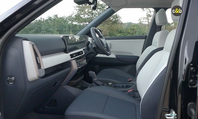 Hyundai Venue Front Seat Hyundai Venue Front Seat