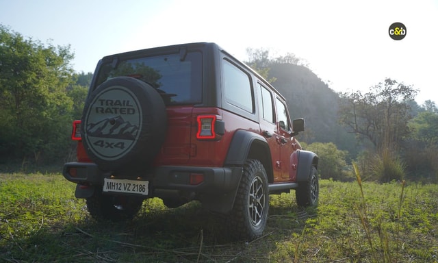 Jeep Wrangler Right Side Rear View Jeep Wrangler Right Side Rear View