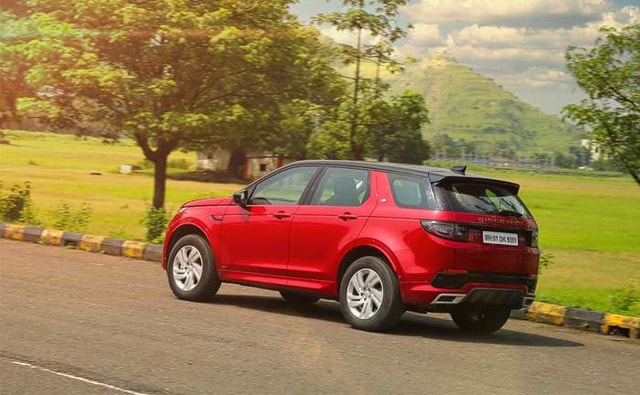 Land Rover Discovery Sport In Highway Rearview Land Rover Discovery Sport In Highway Rearview