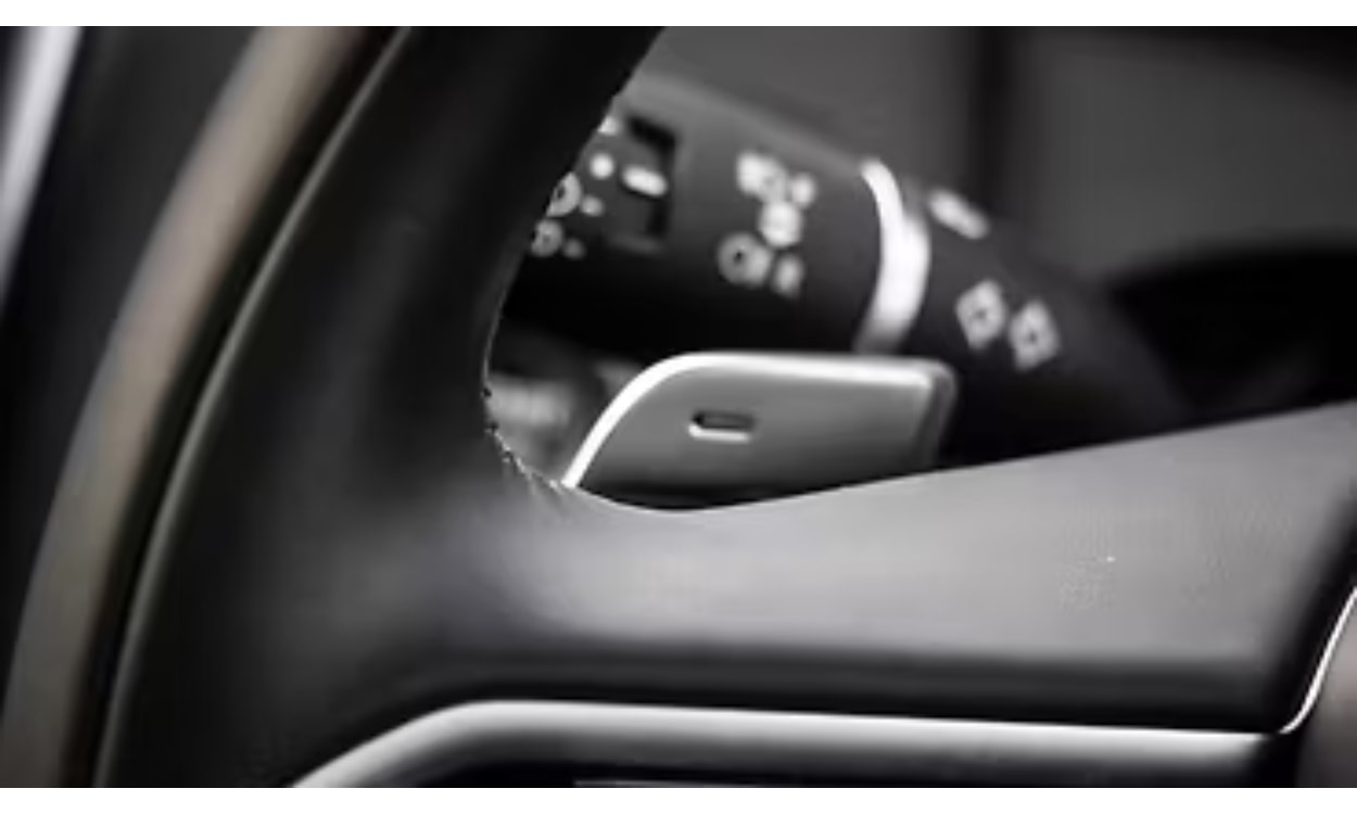 Discovery Sport Interior Left Paddle Shifter Discovery Sport Interior Left Paddle Shifter images