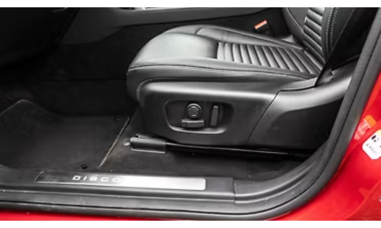 Discovery Sport Interior Seat Adjustment Electric For Driver 67 Discovery Sport Interior Seat Adjustment Electric For Driver 67 images