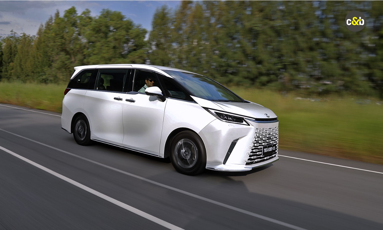 Lexus Lm Rideview 3 Lexus Lm Rideview 3