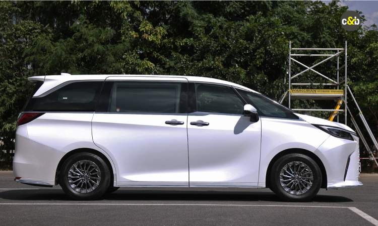 Lexus Lm Sideview Lexus Lm Sideview