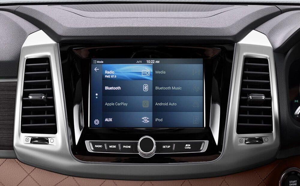 20.32cm Hi-Tech Infotainment Touchscreen 20.32cm Hi-Tech Infotainment Touchscreen