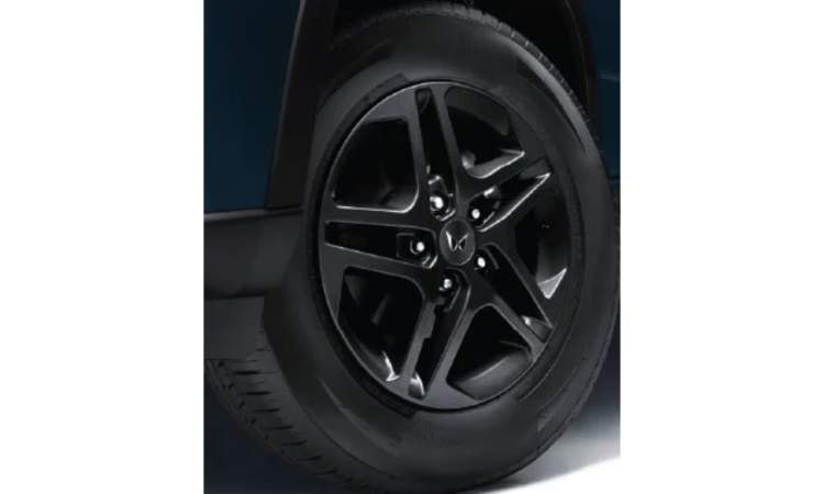 Mahindra Bolero Neo Dark Metallic Grey R16 Alloy Wheels Mahindra Bolero Neo Dark Metallic Grey R16 Alloy Wheels